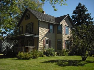 304 E Iola St, Iola, WI 54945