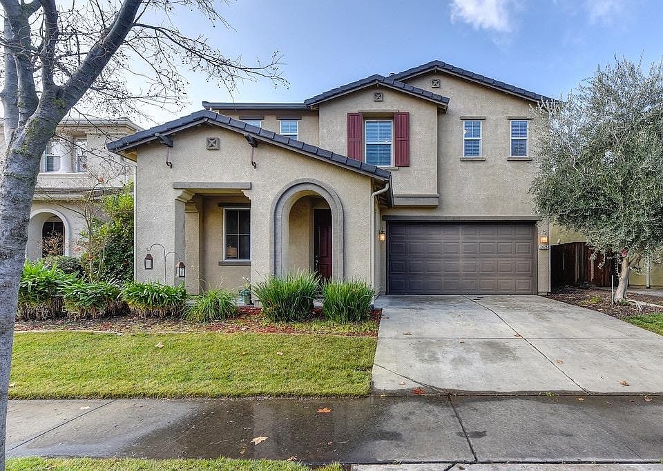 1st image of 2625 Heirloom Way