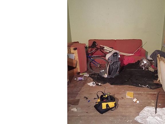 3rd image of 1340 W 6th St