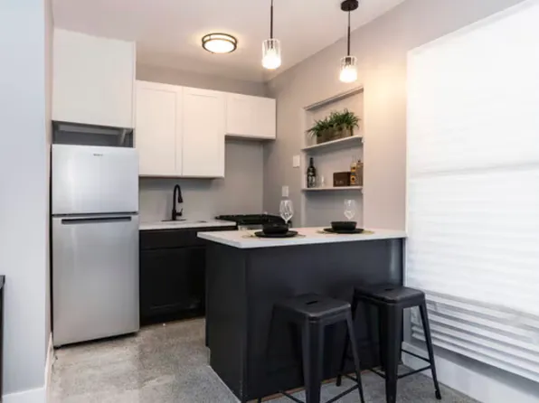 Wild Woods, 2400 15th Ave S #1ee2a730e, Saint Petersburg, FL 33712