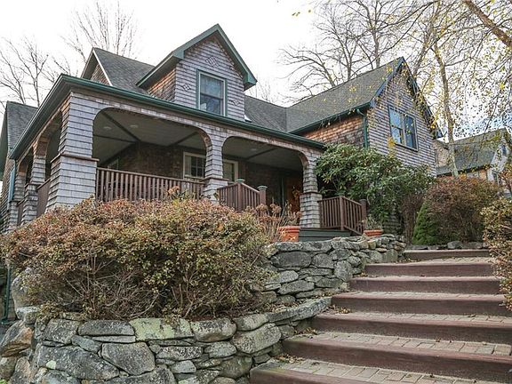 4th image of 48 Westmoreland St