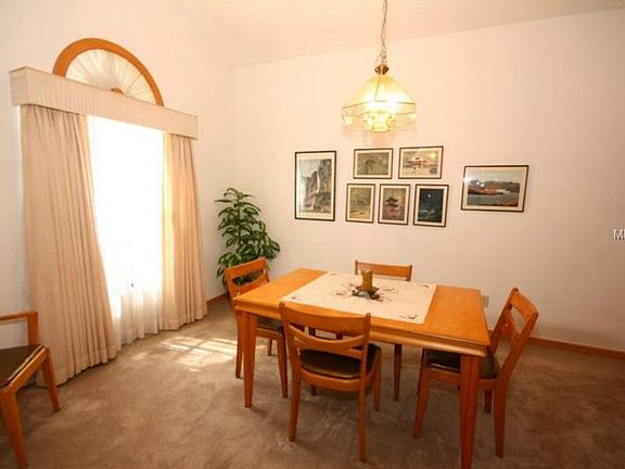 4th image of 1519 Thornhill Cir