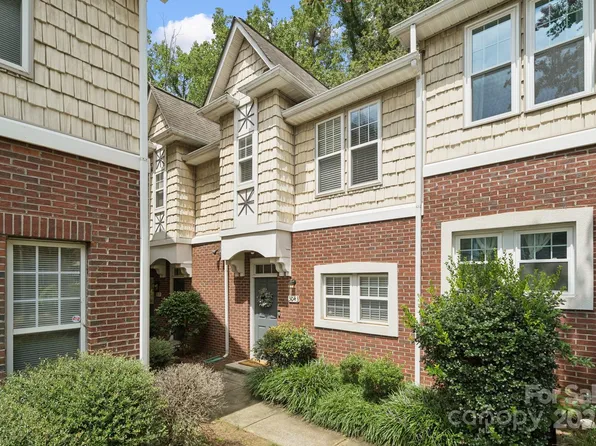3043 Uxbridge Woods Ct, Charlotte, NC 28205