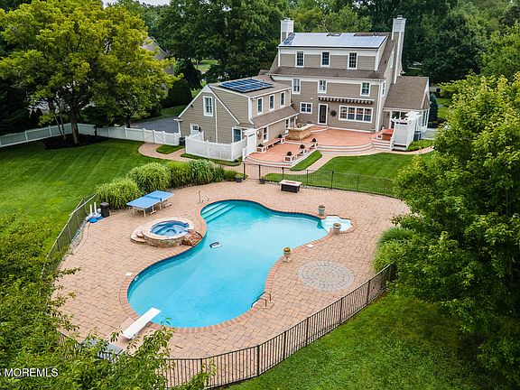 2nd image of 1627 Glendola Road