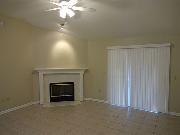3rd image of 304 N Elverton Pl
