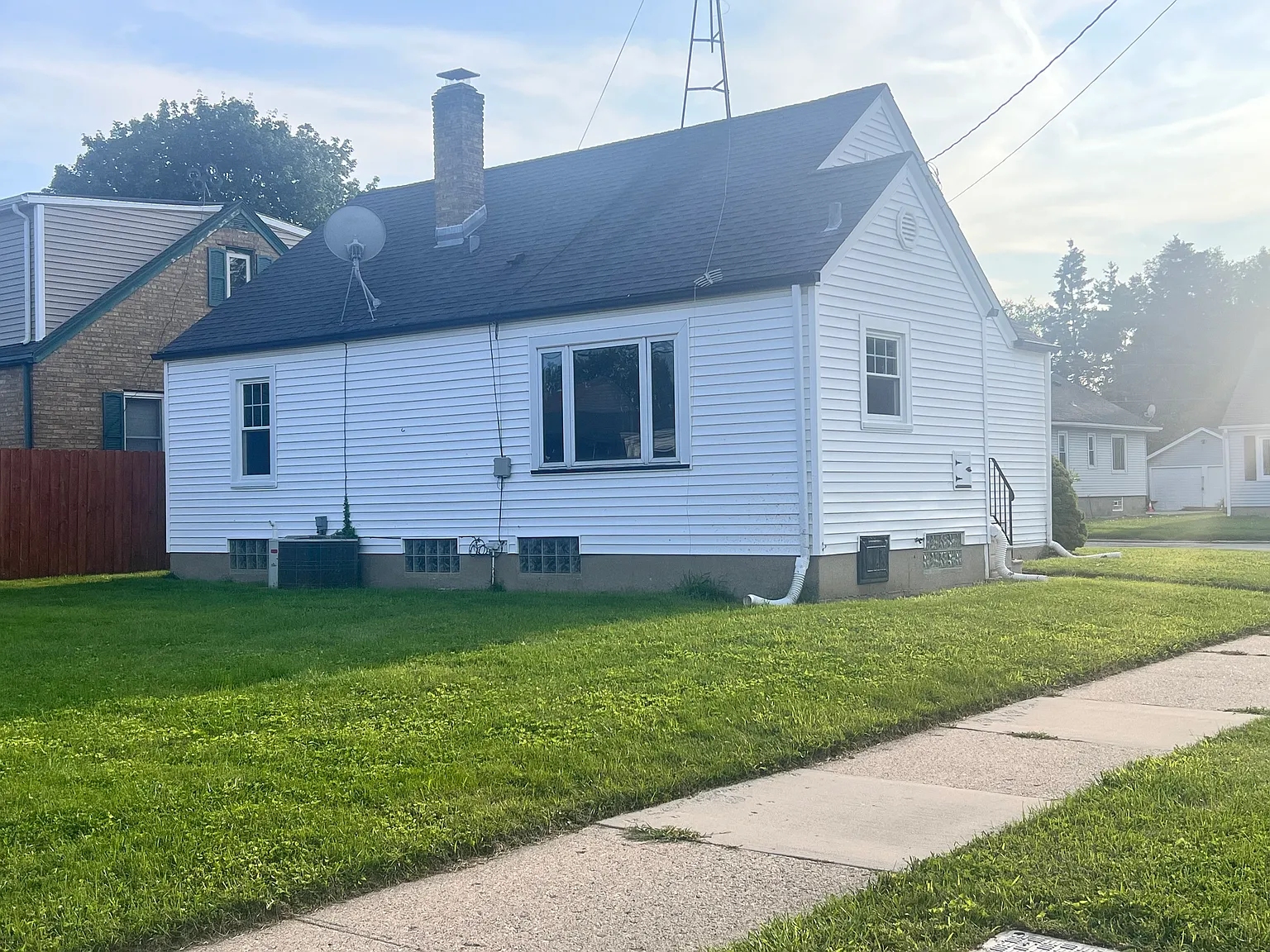 2 bed, 800 sqft, $1,800 — Photo 3