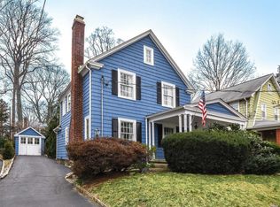 85 Bar Beach Rd, Port Washington, NY 11050