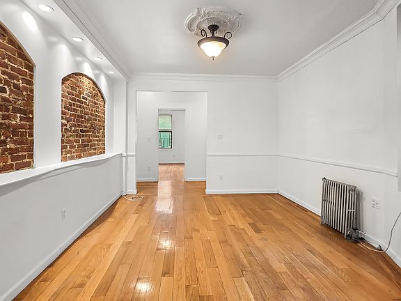 5th image of 67 Haven Ave #22