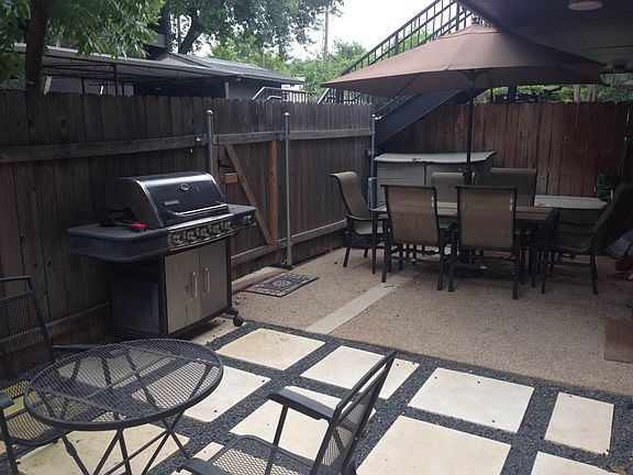 Rare private patio w/ grill