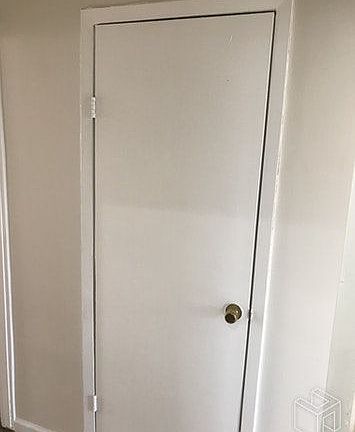 4th image of 468 Putnam Ave #2