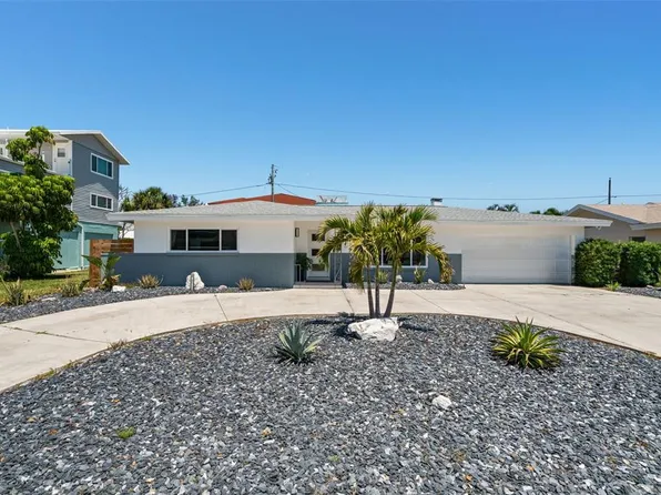 2671 W Bay Isle Dr SE, Saint Petersburg, FL 33705