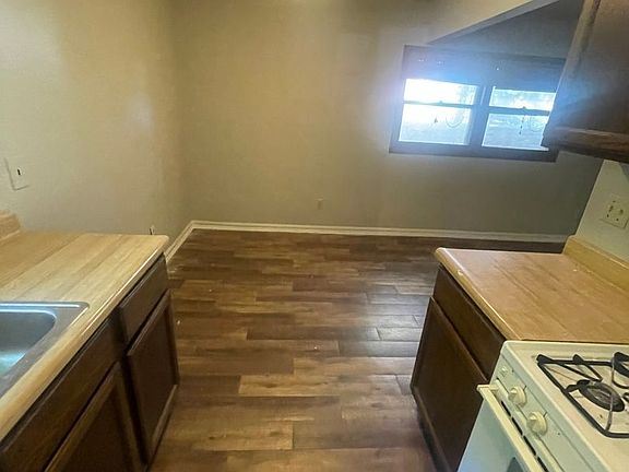 5th image of 405 E Olive St #C