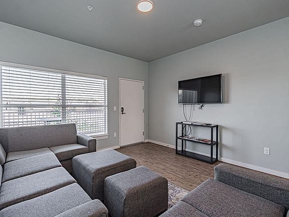 2nd image of 431 S 3 W #1302