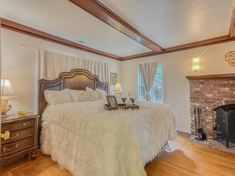 Soquel Dr — Photo 15
