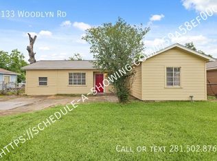 9133 Woodlyn Rd, Houston, TX 77078