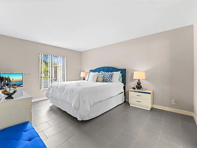812 Sky Pine Way #C2 — Photo 18
