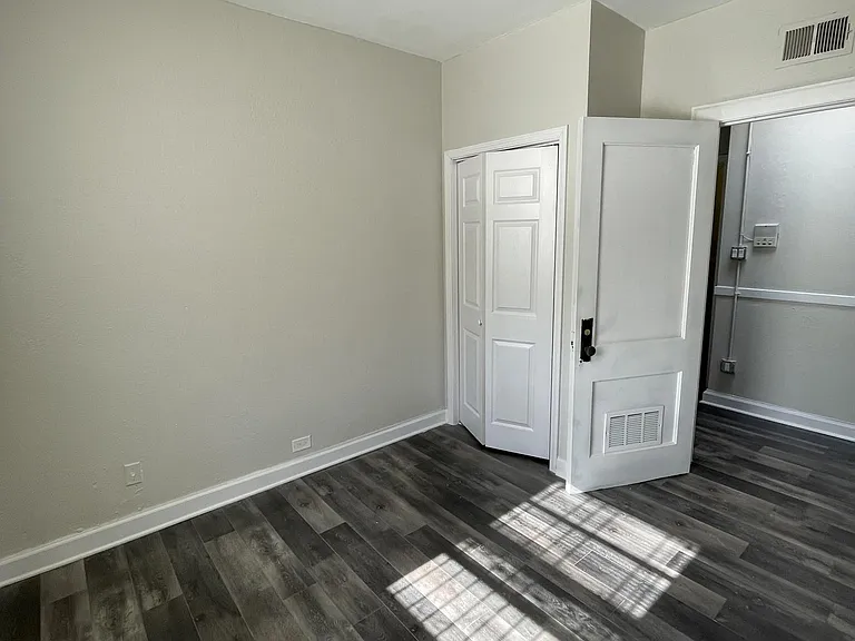 3242 N Pulaski Rd #1 — Photo 4