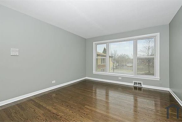 2nd image of 1518 W 99th St APT 1E