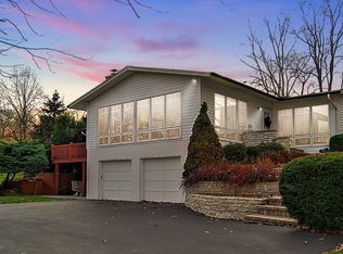 159 Turkey Run Rd, Trout Valley, IL 60013