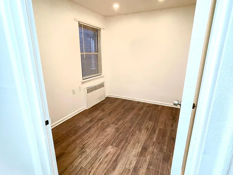 8642 26th Ave #3 — Photo 5