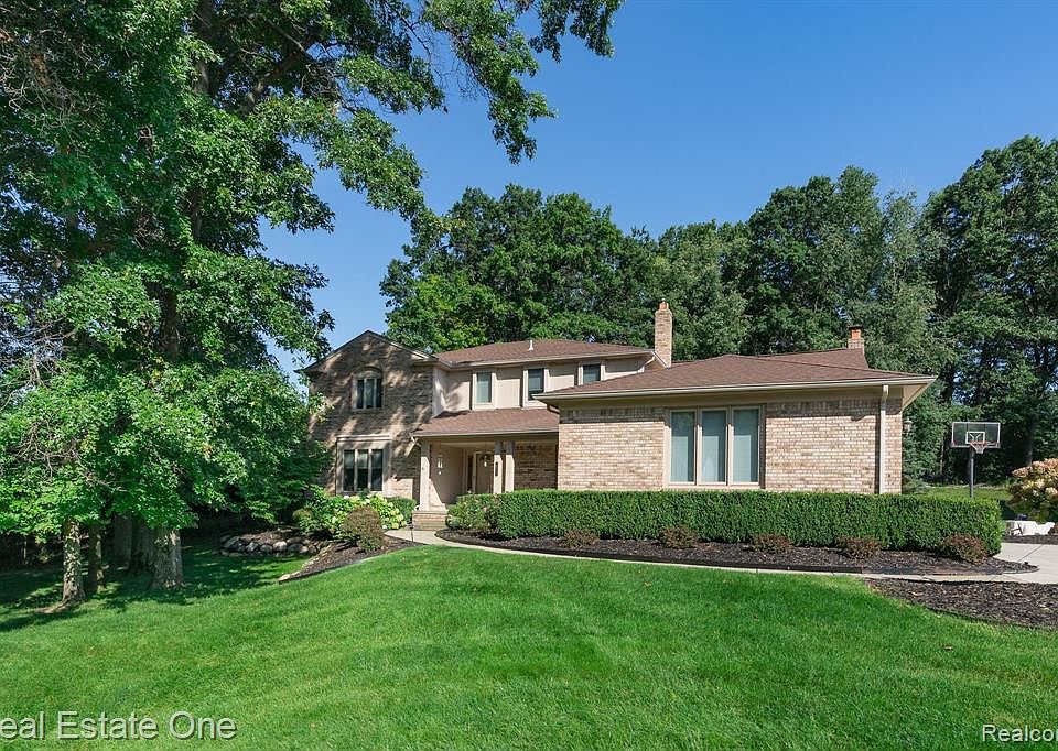 570 E Maryknoll Rd, Rochester Hills, MI 48309 Zillow