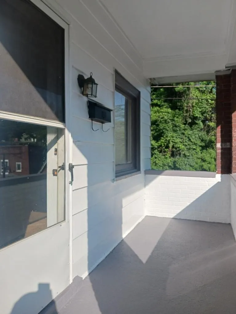 2 bed, 840 sqft, $950 — Photo 2