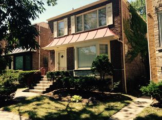 5222 N Virginia Ave, Chicago, IL 60625