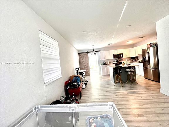 4th image of 9861 Dominican Dr
