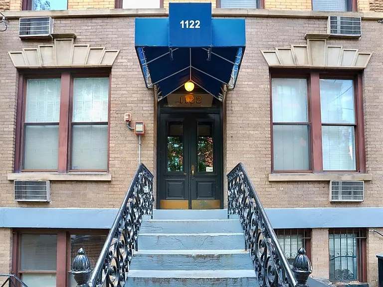 1122 Hudson St #2B — Photo 24
