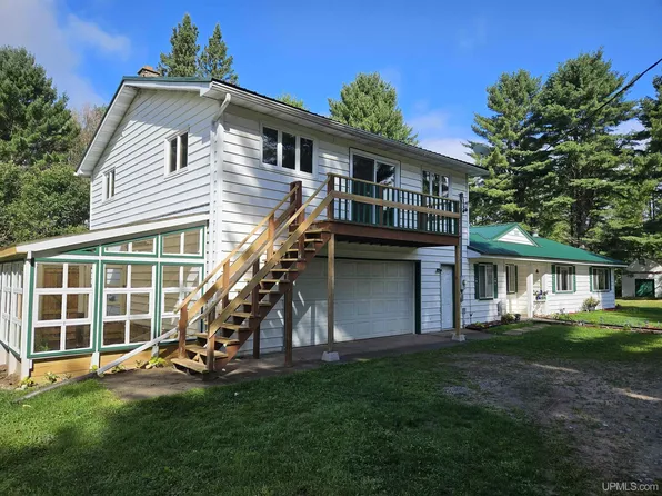 189 Oss Rd, Crystal Falls, MI 49920