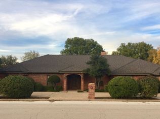 1 E Baize St, Stamford, TX 79553