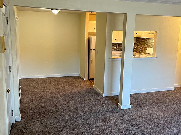2nd image of 1144 Douglas Ave APT 10