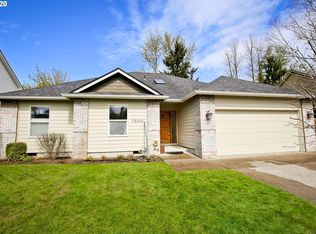 1640 W 15th Ave, Junction City, OR 97448