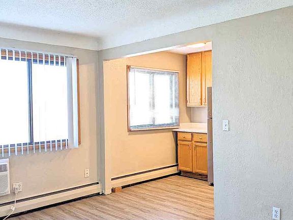 4th image of 976 Robert St S APT 302