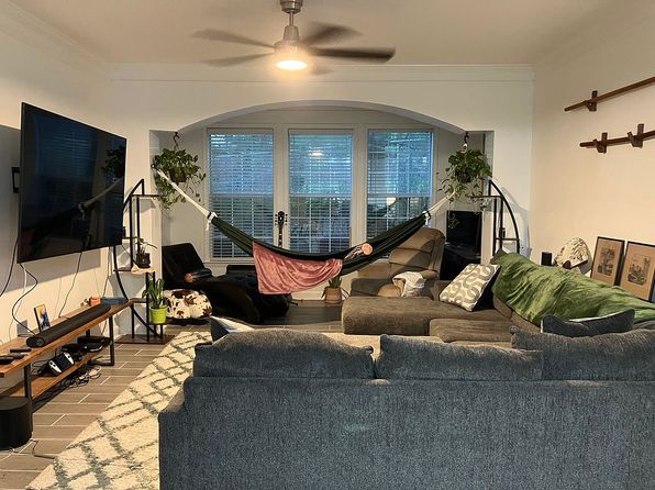 3108 Westchester Rdg NE