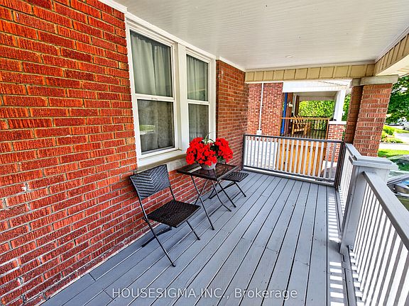 3rd image of 1296 York St