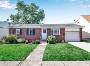 45 Deborah Ln, Cheektowaga, NY