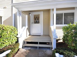15 Wiggins Farm Dr #C, Simsbury, CT 06070