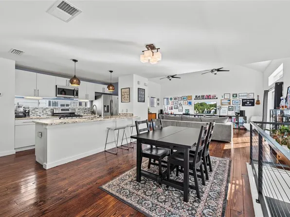 2612 Chenevert St, Houston, TX 77004