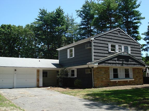 2nd image of 23 Sedgewick Ln