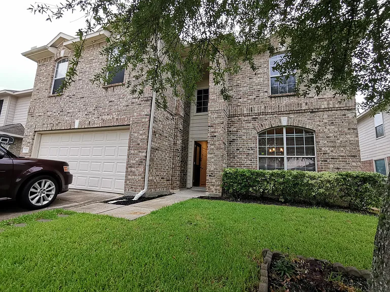 2722 Harte Ct — Photo 1