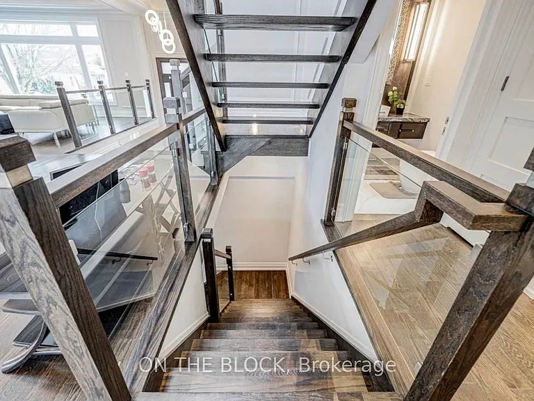 408 Connaught Ave — Photo 22