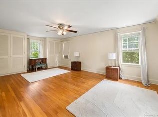 6 Tanglewylde Pl #B, Quaker Hill, CT 06375