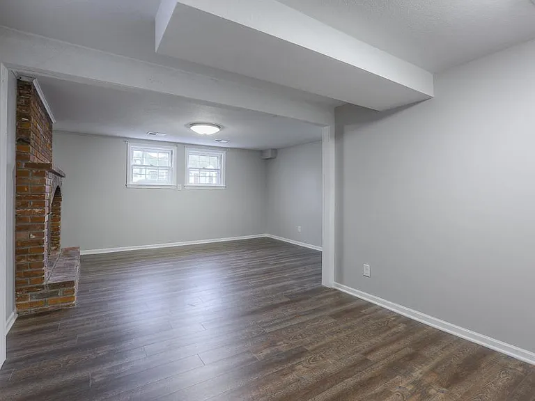 6725 NW Hilldale Dr — Photo 32