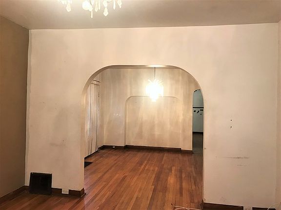 4th image of 1408 S 56th Ct
