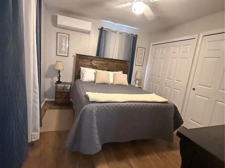 4048 Port St — Photo 11