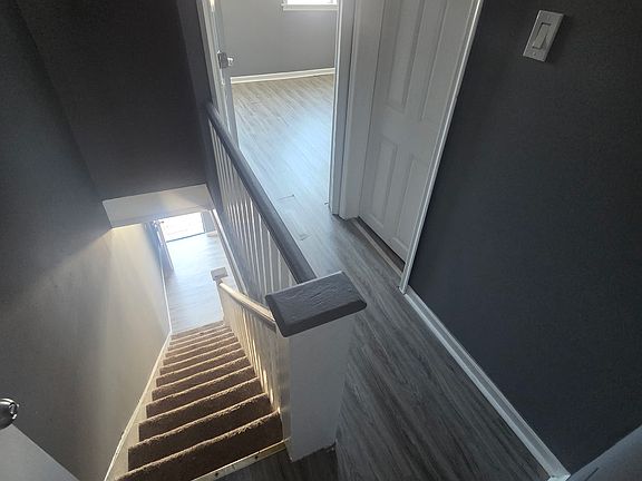 4th image of 944 Cantrell St