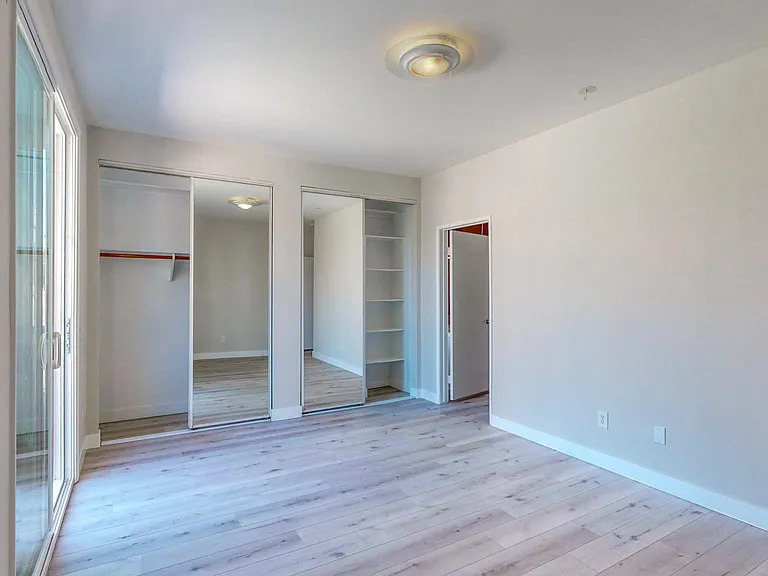 192 Imperial Beach Blvd — Photo 35