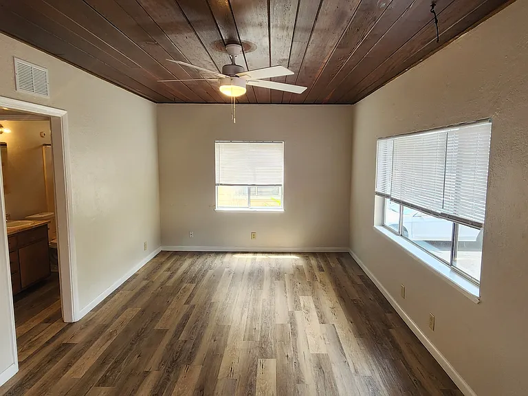3032 C St — Photo 4