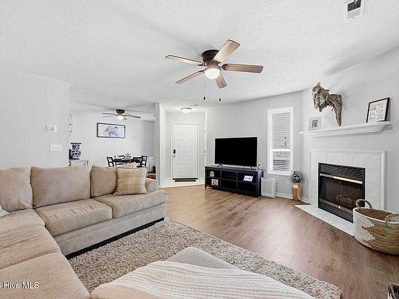5th image of 120 Breezewood Drive #C